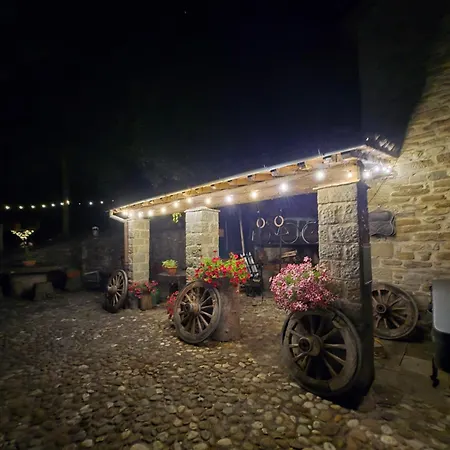 Borgo Corniola Naturista Bed and Breakfast *