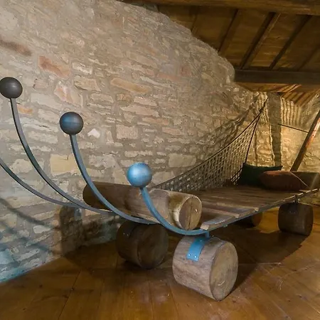 Borgo Corniola Naturista Bed & Breakfast