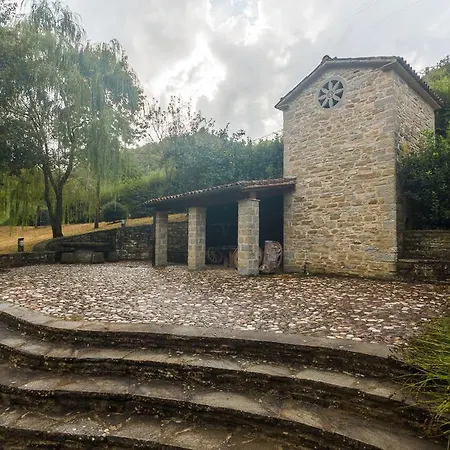 Borgo Corniola Naturista Bed & Breakfast