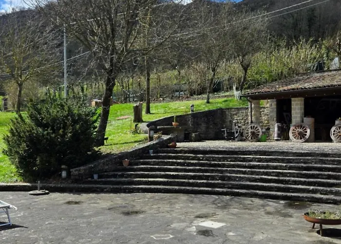 Borgo Corniola Naturista B&B 마라디