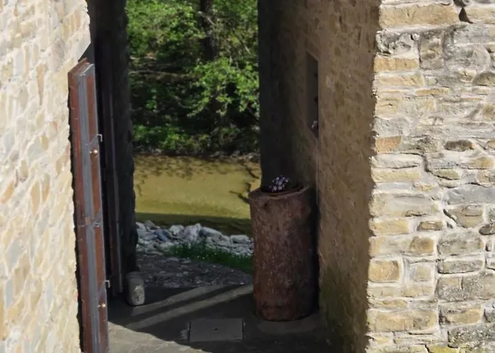 Borgo Corniola Naturista 마라디