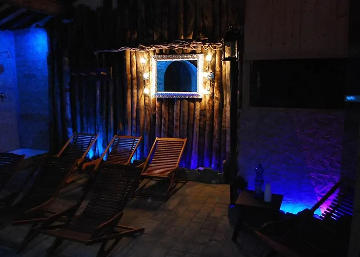 Borgo Corniola Naturista B&B